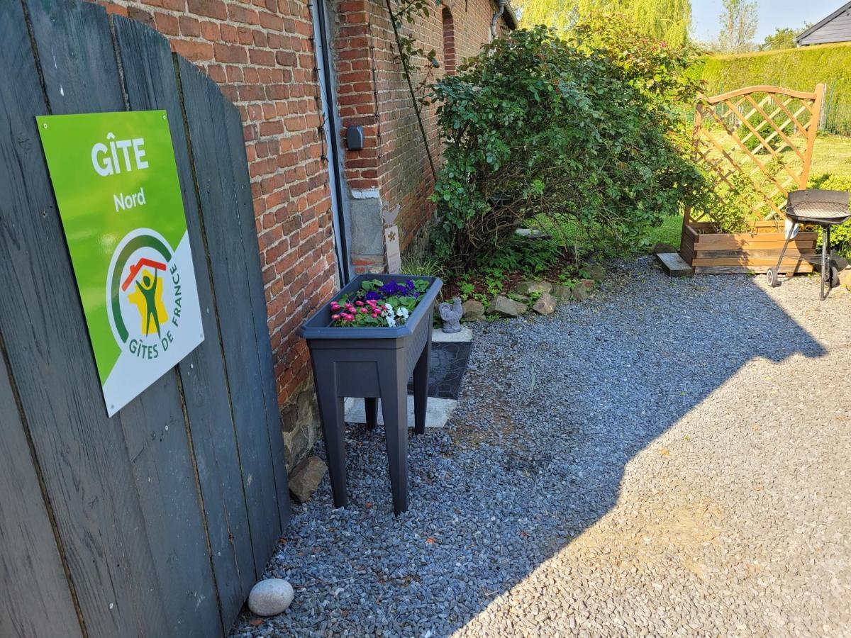 Studio Bienvenue Du Cote De Chez Nous Avec Jardin Privatif Wignehies Ngoại thất bức ảnh
